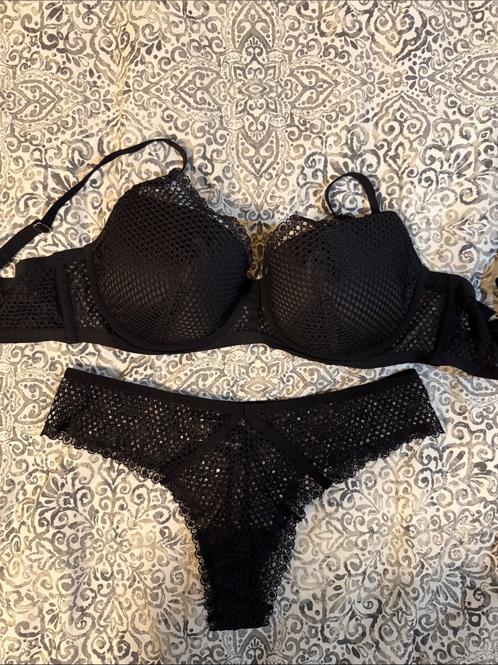 Sexy lace bra and bottoms set
